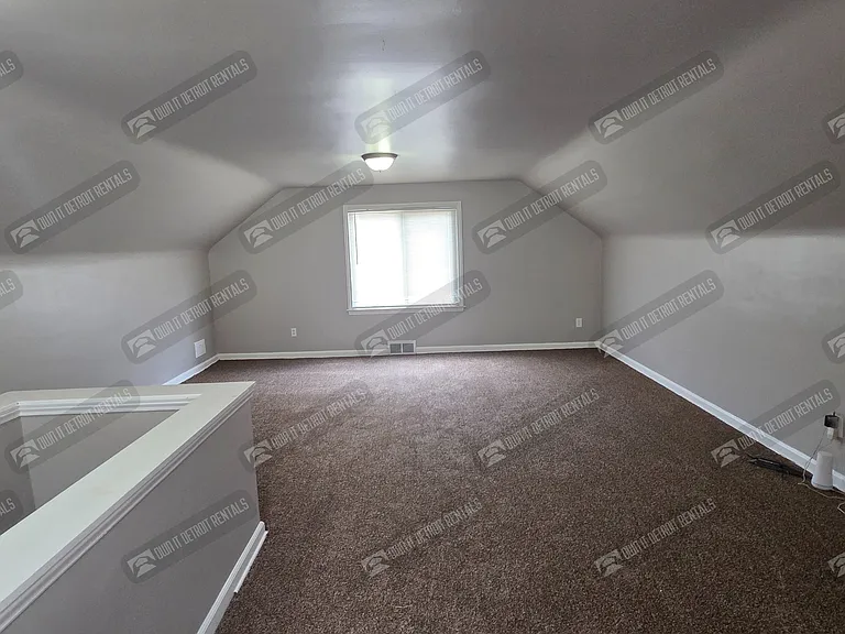 7321 Penrod St — Photo 15