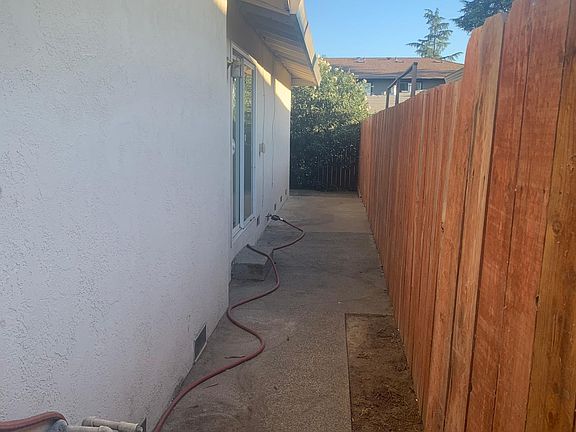 5th image of 2404 Wurth Ct APT B