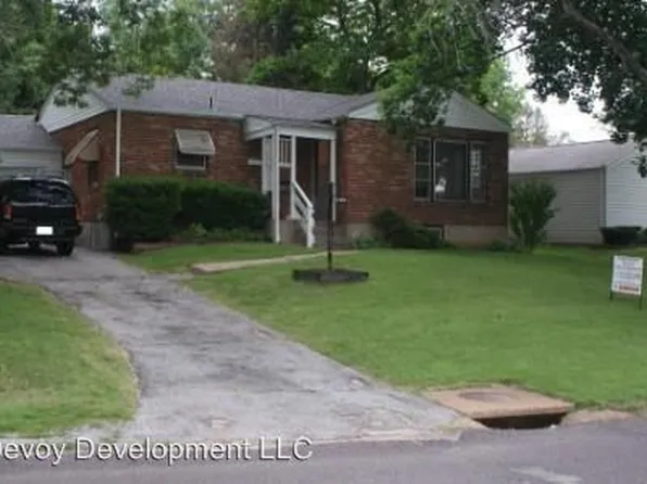 7625 Horatio Dr, Saint Louis, MO 63121