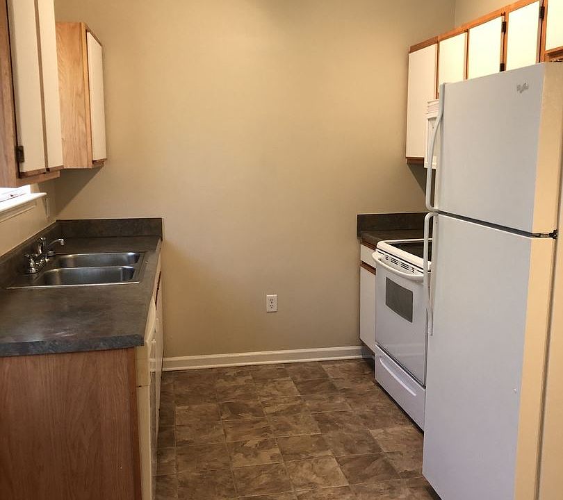 1st image of 109A Lora Ln