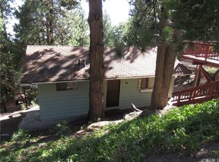 31677 Panorama Dr, Running Springs, CA 92382