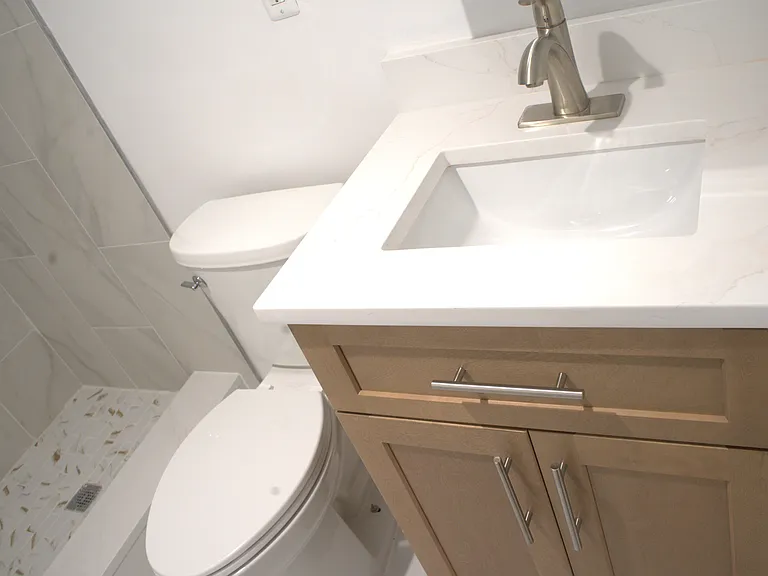 117 S Wickham Rd — Photo 90