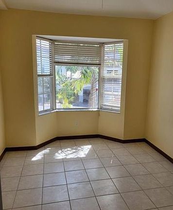 3rd image of 715 SW 148th Ave #6D