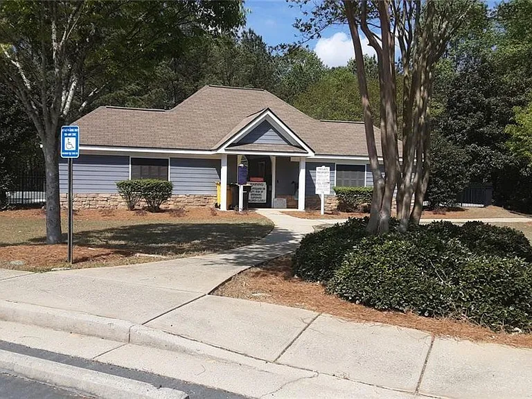 132 Lake Shore Dr — Photo 11