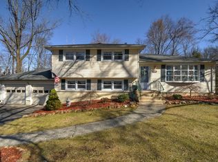 91 Osborne Ter, Wayne, NJ 07470