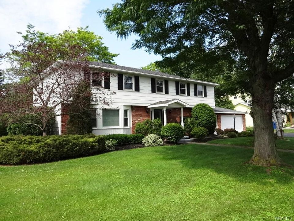 1st image of 18 Barberry Ln