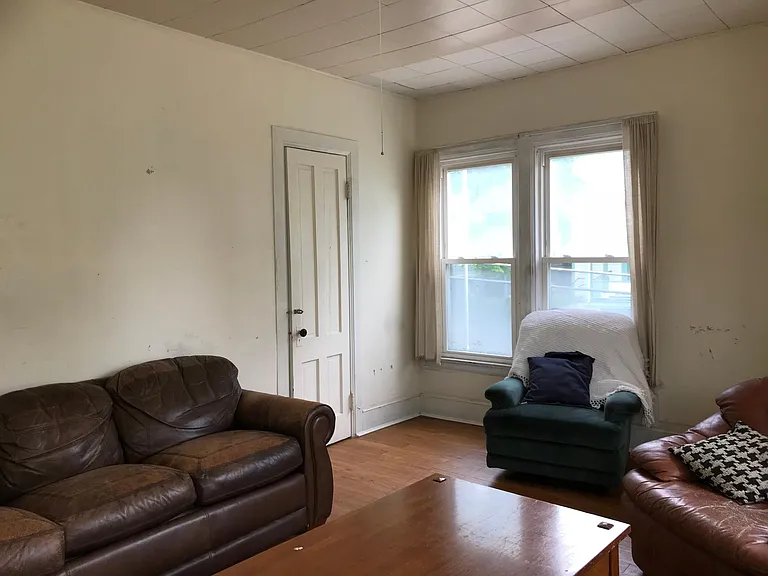 114 Stewart Ave — Photo 7