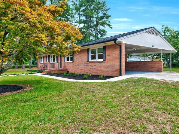 419 Pine Dr, Four Oaks, NC 27524