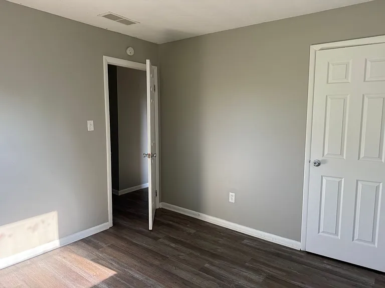 2101 E 430 S — Photo 21