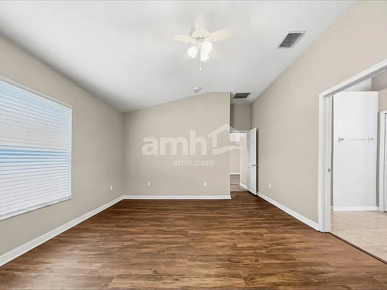 3213 Dunstable Dr — Photo 8