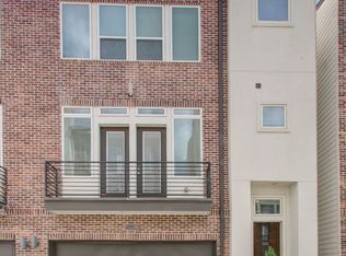 5521 Larkin St #B, Houston, TX 77007