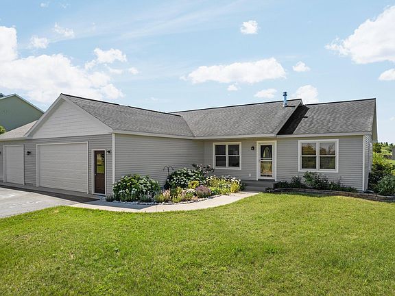 2nd image of 11116 E Meadow View Dr