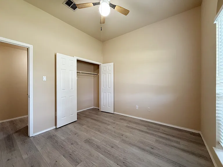 6000 Arlington Dr — Photo 31