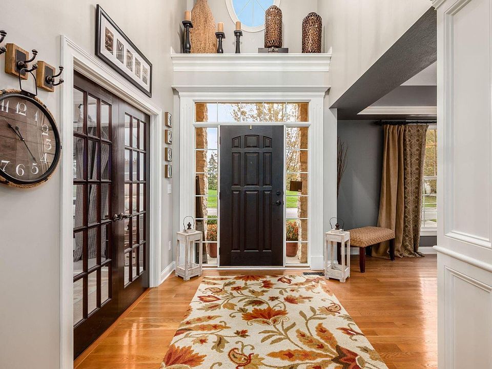 1st image of 4290 Village Club Dr