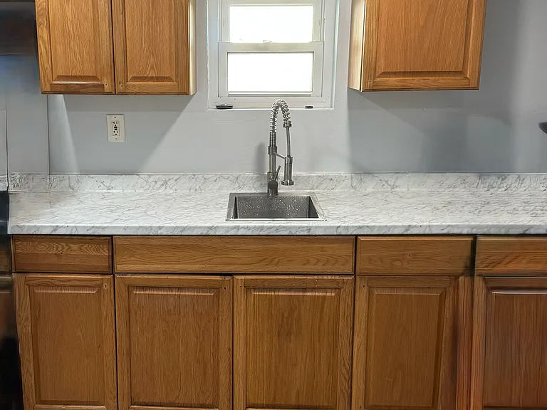 517 Carothers Ave — Photo 6
