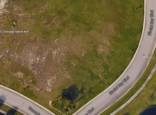 6422 Grenada Island Ave, Apollo Beach, FL 33572