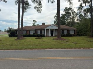 79 Crowder St, Baxley, GA 31513