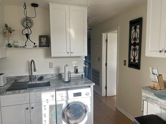 2nd image of 1171 Nantasket Ave #U-5