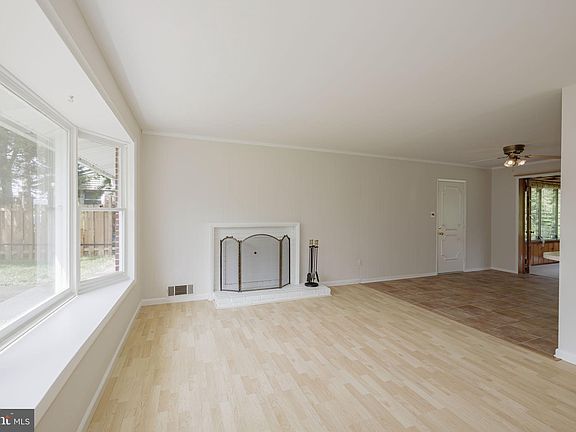 4th image of 5004 Eastchester Cir