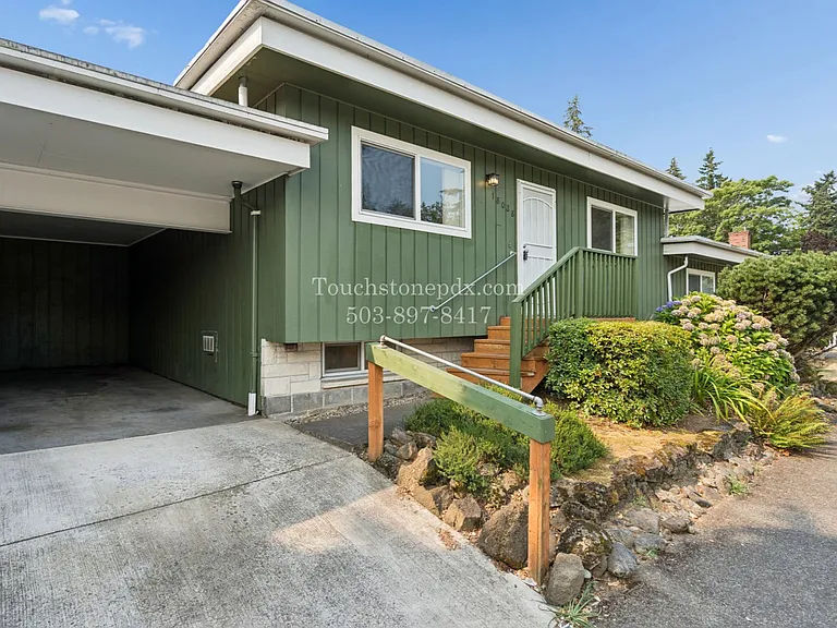 18016 NE Davis St — Photo 3
