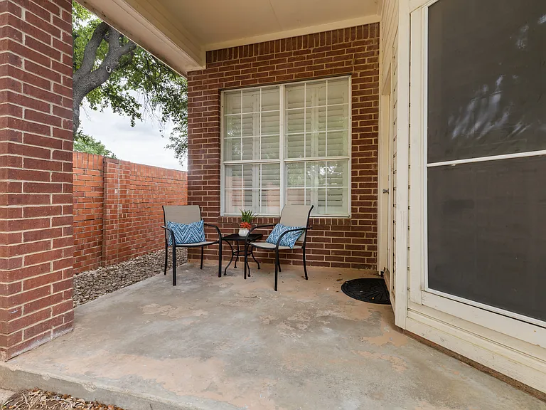 501 Lilly Ct — Photo 29