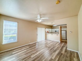 64 Chapel Hill Cir #64, San Antonio, TX 78240