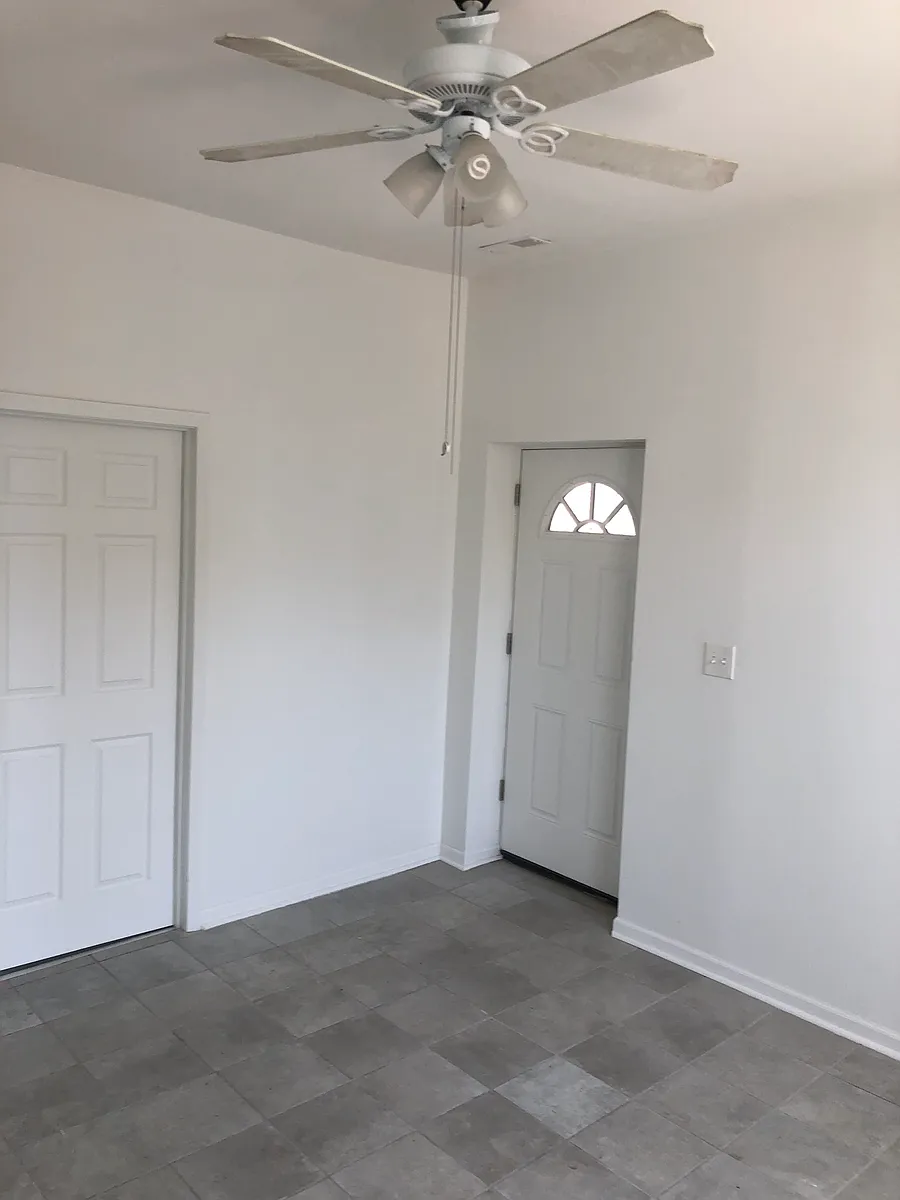 Building Photo - 2524 S California Ave #1