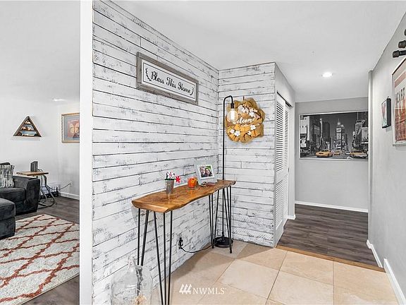 4th image of 6803 Amethyst Ct SW