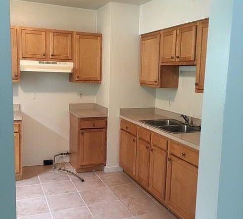 5th image of 936-38 E 26th St