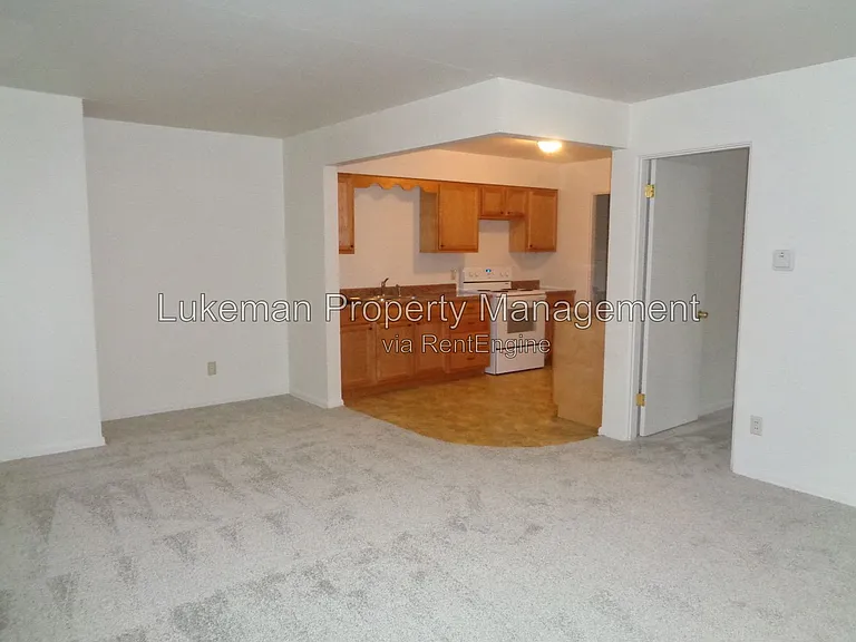 1536 Henson Ave #2 — Photo 5