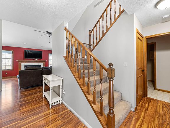 2nd image of 51376 Crooked Oak Dr