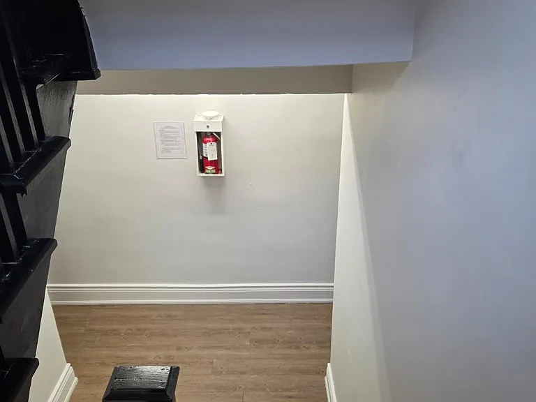 983 Main St E #1 — Photo 17