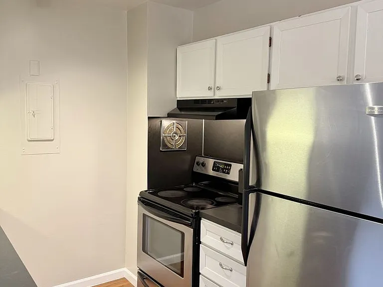 2020 Building — Photo 41