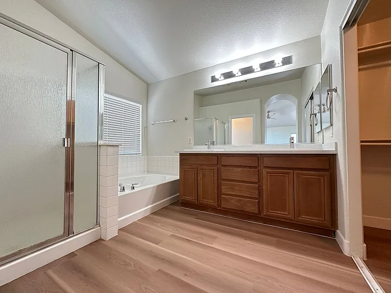 11420 Drappo Ave — Photo 13