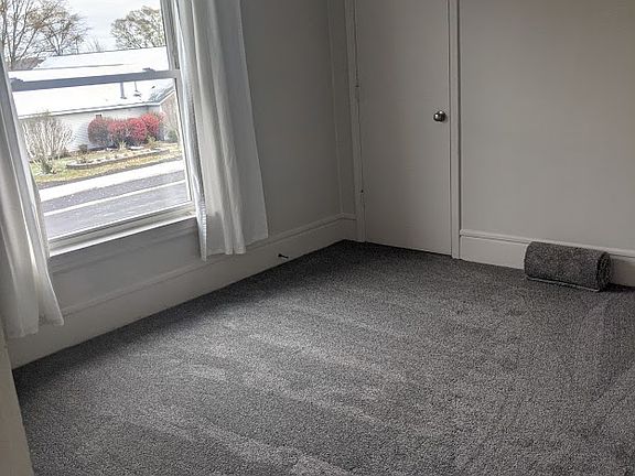 3rd image of 164 W 10th St #3