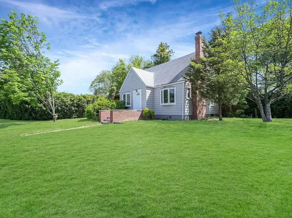 192 4th Avenue, Huntington Station, NY 11746