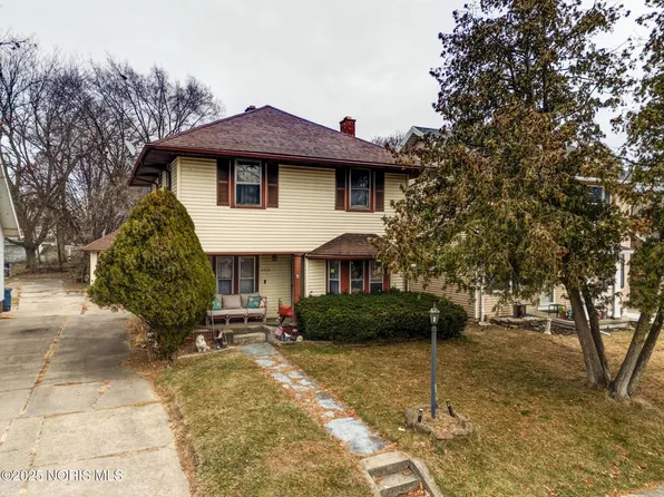 4322 Lowe Rd, Toledo, OH 43612