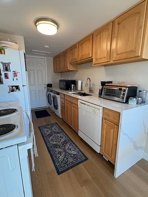 2 bed, 824 sqft, $2,200 — Photo 4