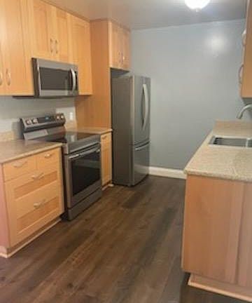 5th image of 2090 Sahara Way #11