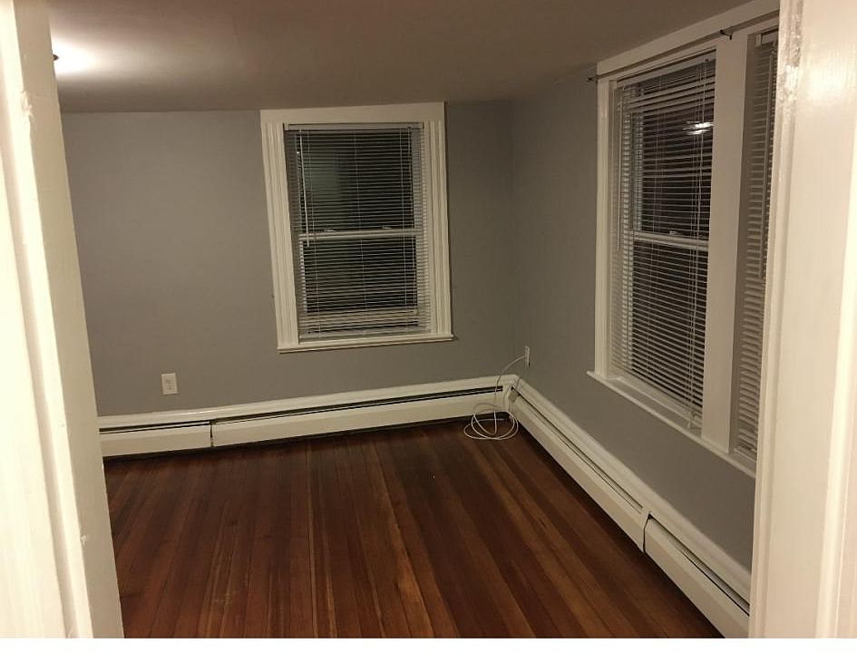2nd image of 764 High St #3