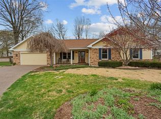 250 Pond Hollow Dr, Saint Charles, MO 63303