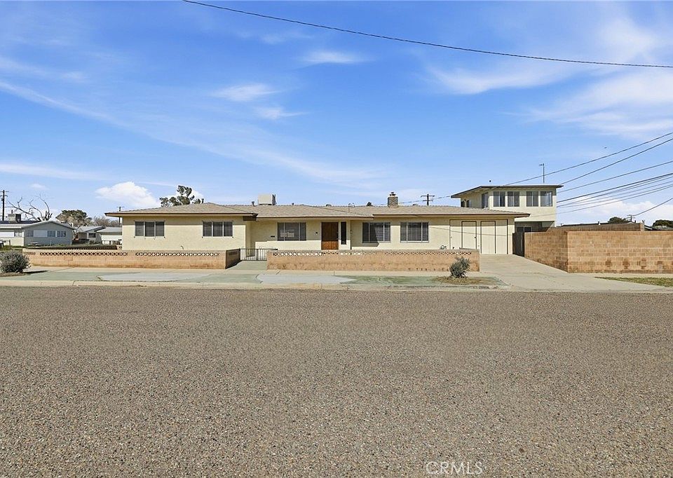 1st image of 416 Jean Ave