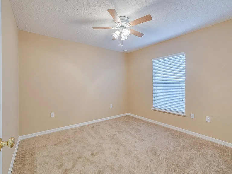 4720 Salamander St — Photo 7