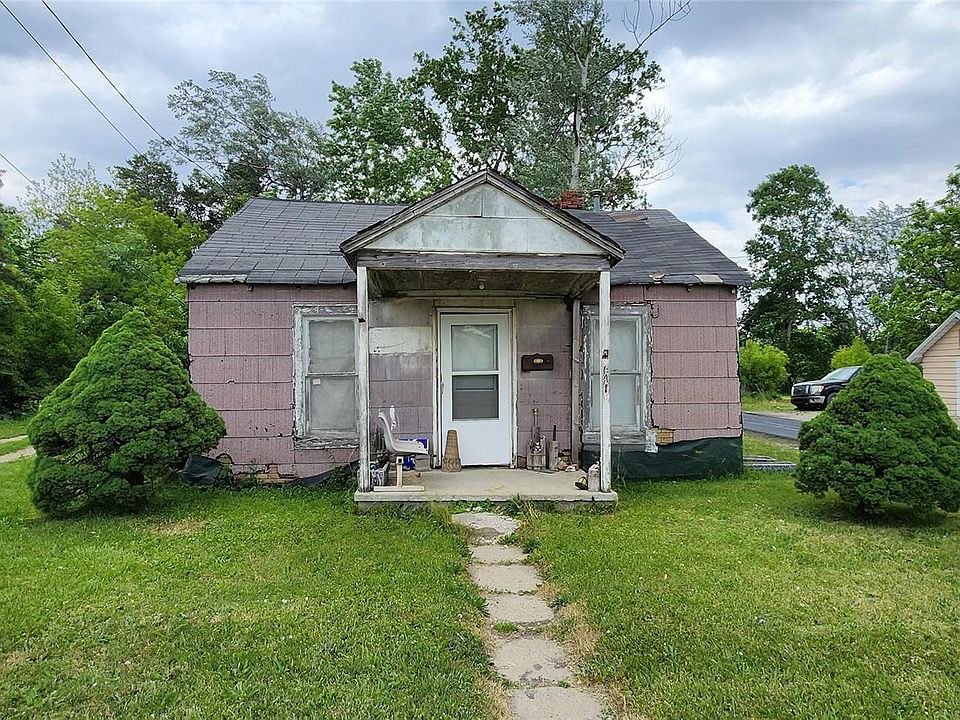 1st image of 641 Gulf St