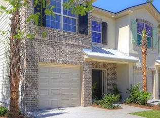 607 Mariners Cir, St Simons Island, GA 31522