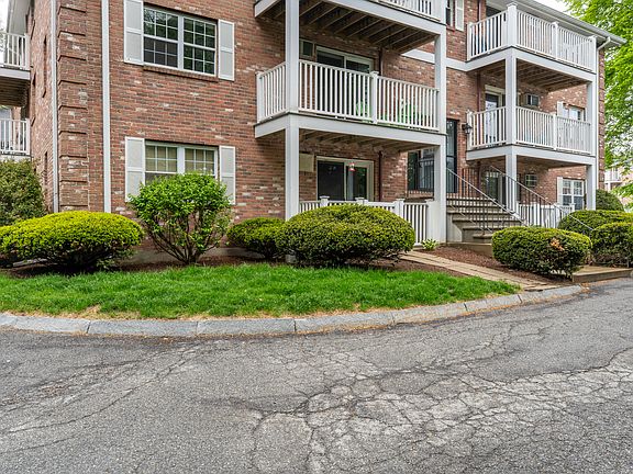 2nd image of 7 Karen Cir #2A