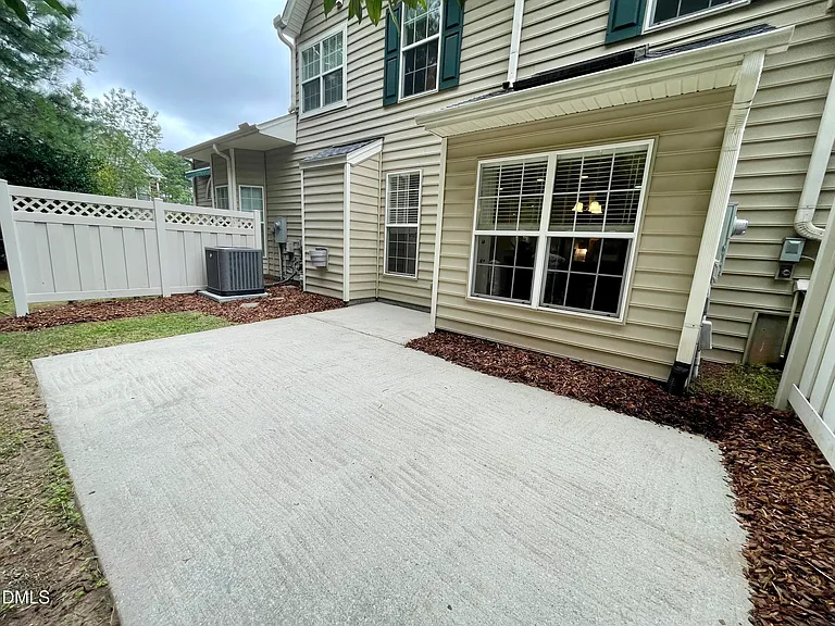 9519 Dellbrook Ct — Photo 36