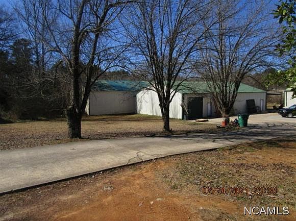 2nd image of 2926 County Road 437