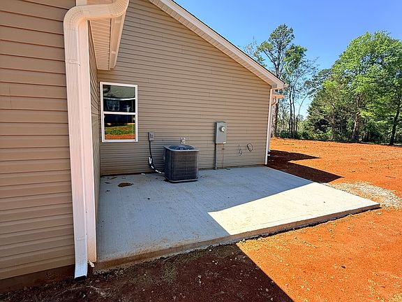 5th image of 1780 Ezell Rd #A