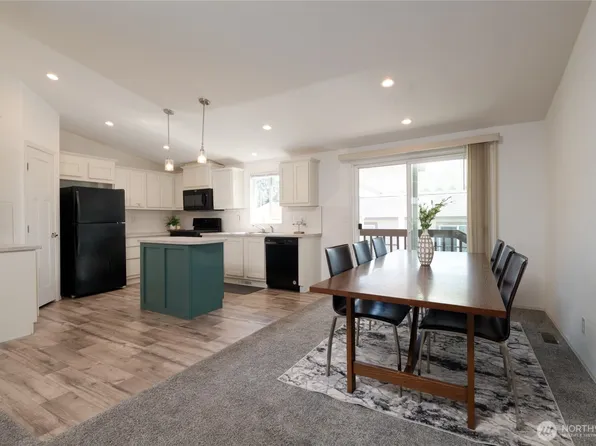 23708 Locust Way #64, Bothell, WA 98021